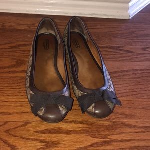 Authentic Coach flats